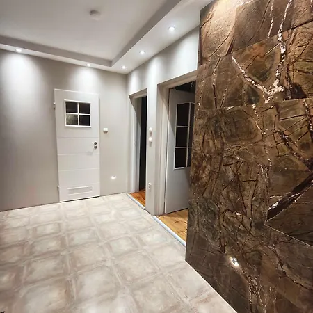 Loftline - Olbin Daire Wroclaw